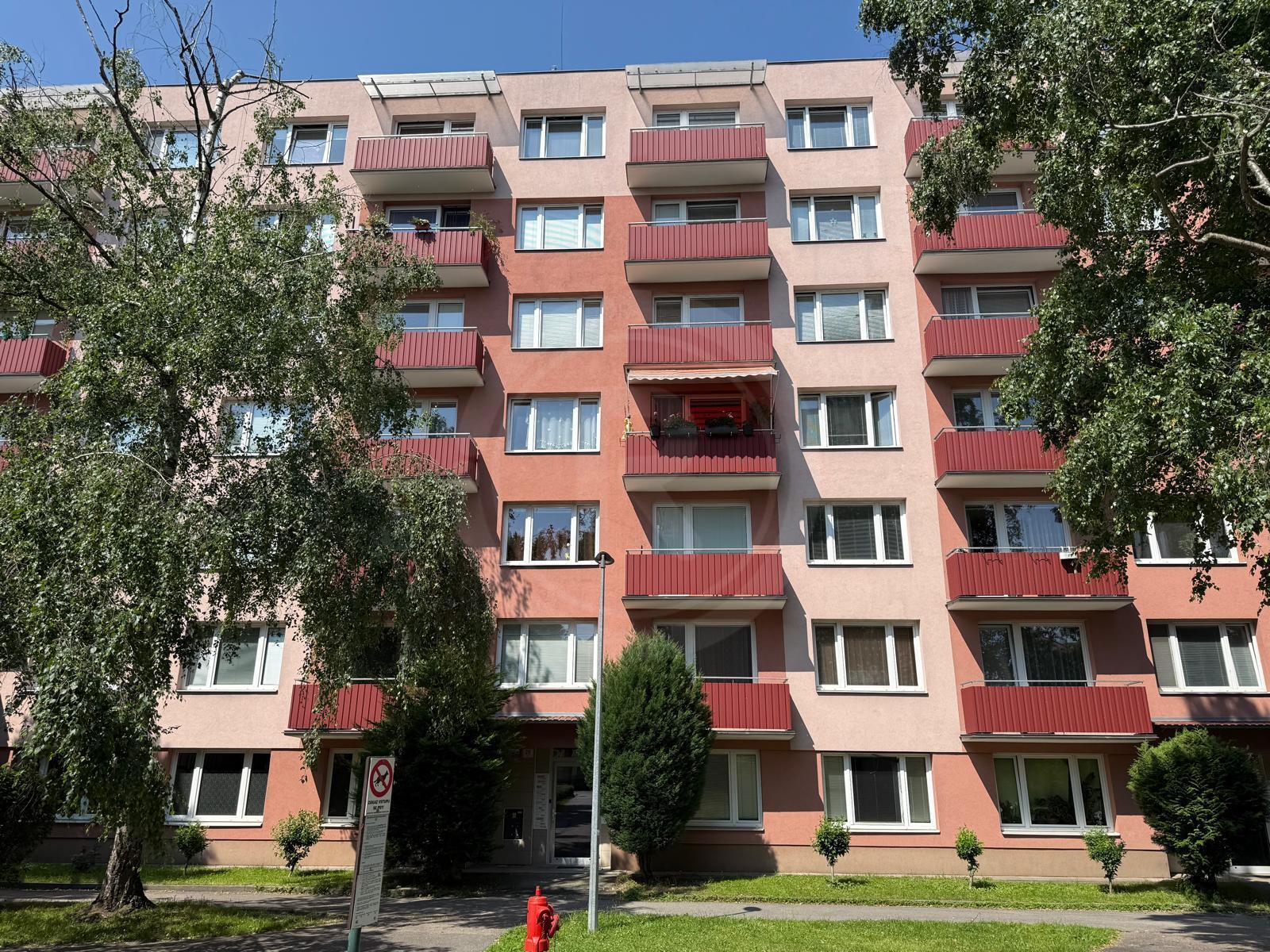 PRODEJ PANELOVÉHO BYTU 3+1, MÁNESOVA, ČESKÉ BUDĚJOVICE