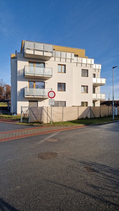 PRONÁJEM BYTU 2+KK S TERASOU, K JEZÍRKŮM, ČESKÉ BUDĚJOVICE