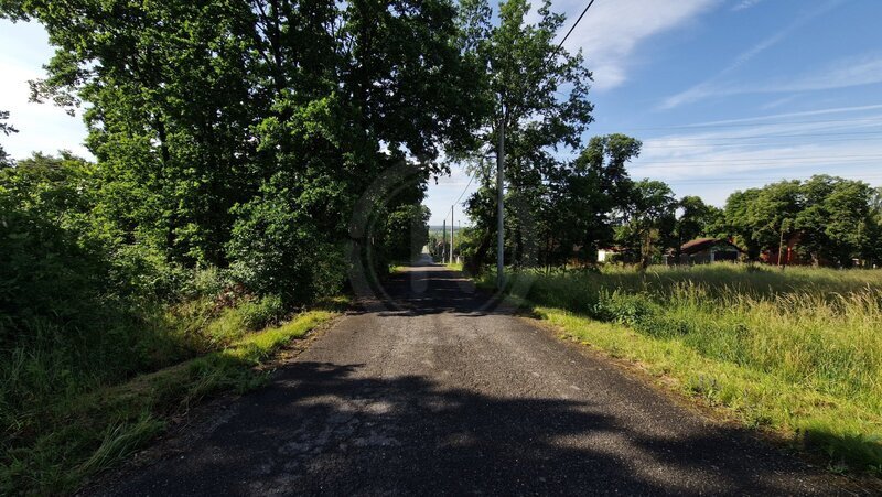 PRODEJ STAVEBNÍHO POZEMKU S ROZESTAVĚNÝM RD, DOBŘÍŠ