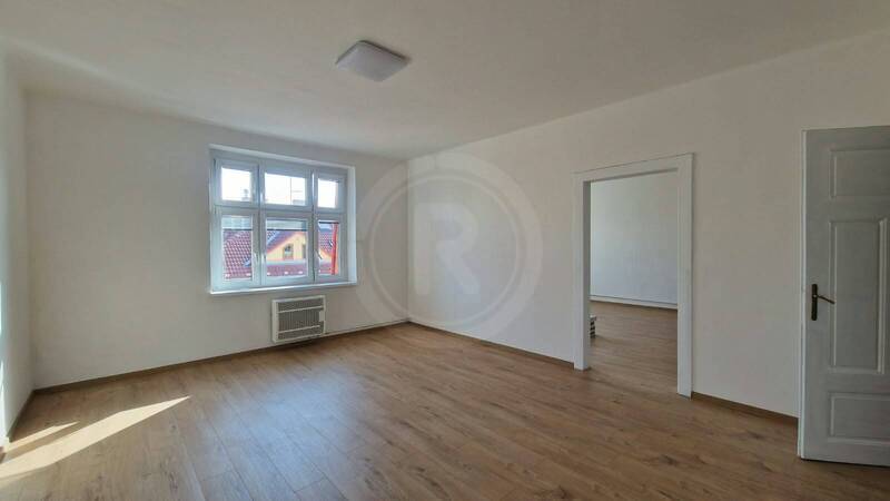 PRONÁJEM BYTU 2+1, DUKELSKÁ, ČESKÉ BUDĚJOVICE