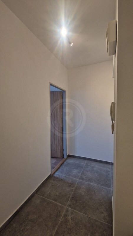 PRONÁJEM BYTU 2+KK, FRÁNI ŠRÁMKA, Č. BUDĚJOVICE