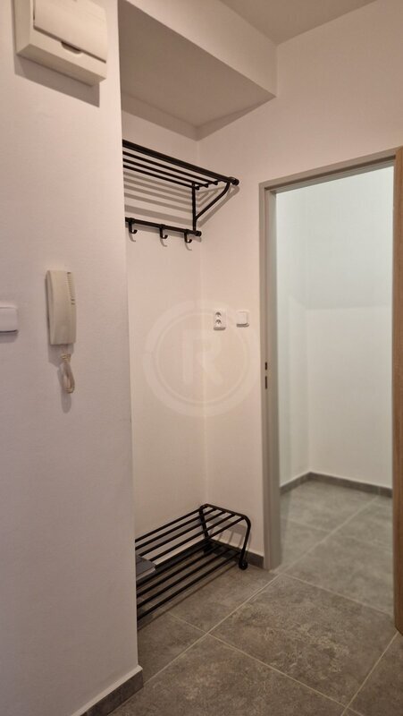 PRONÁJEM BYTU 2+KK, FRÁNI ŠRÁMKA, Č. BUDĚJOVICE