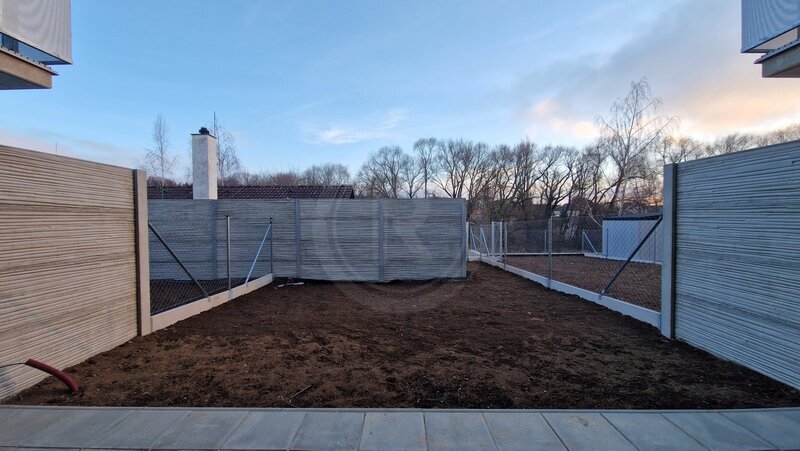 PRONÁJEM NOVÉHO BYTU 2+KK SE ZAHRADOU, ŠROUBÁRENSKÁ, ČB