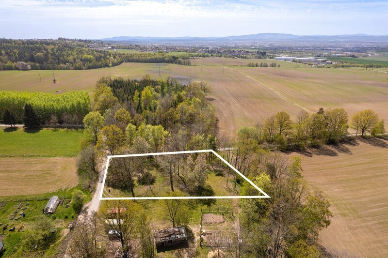 PRODEJ STAVEBNÍ PARCELY 1.980 m2 V LESOPARKU, LIBNÍČ