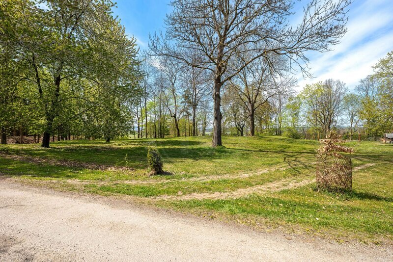 PRODEJ STAVEBNÍ PARCELY 1.980 m2 V LESOPARKU, LIBNÍČ