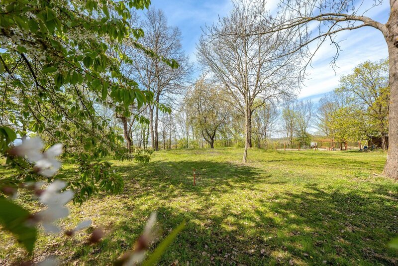 PRODEJ STAVEBNÍ PARCELY 1.980 m2 V LESOPARKU, LIBNÍČ