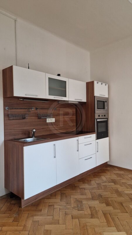 PRONÁJEM BYTU 2+1, ČECHOVA, ČESKÉ BUDĚJOVICE