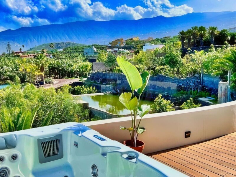 PRODEJ LUXUSNÍ VILY, LORO PARQUE, PUERTO DE LA CRUZ, TENERIFE