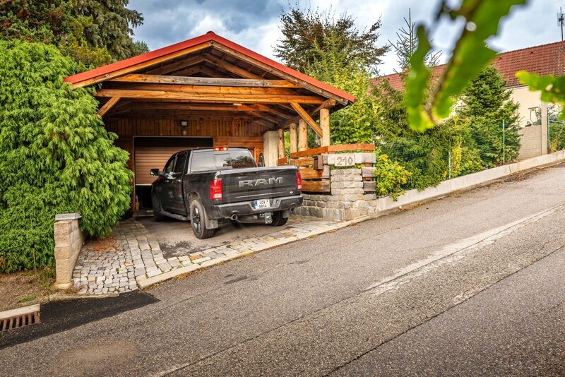 PRODEJ RODINNÉHO DOMU, POD STRÁNÍ, HŮRY U Č. BUDĚJOVIC