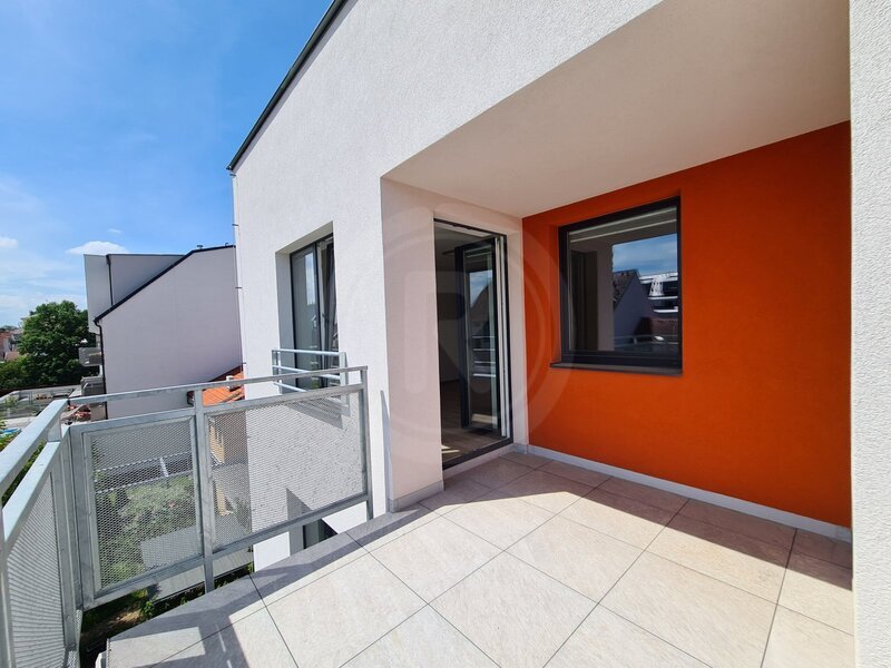 PRONÁJEM BYTU 3+KK S TERASOU, RIEGROVA, ČESKÉ BUDĚJOVICE