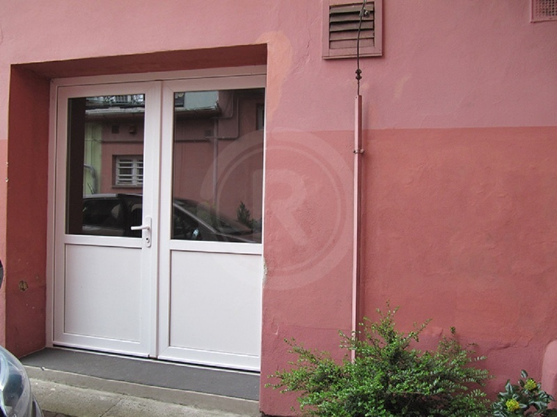 PRONÁJEM OBCHODNÍHO PROSTORU, LANNOVA TŘ., ČB