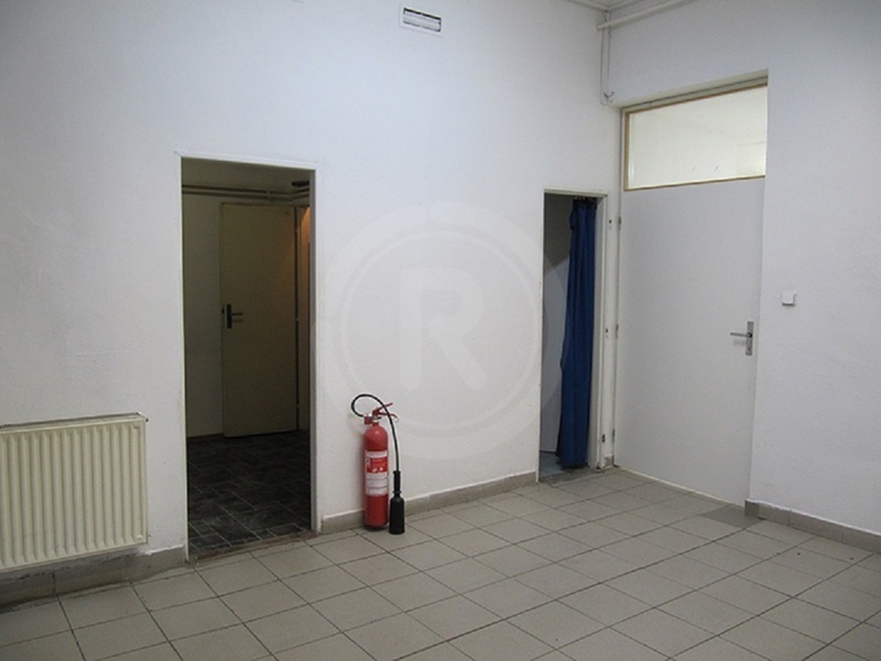 PRONÁJEM OBCHODNÍHO PROSTORU, LANNOVA TŘ., ČB