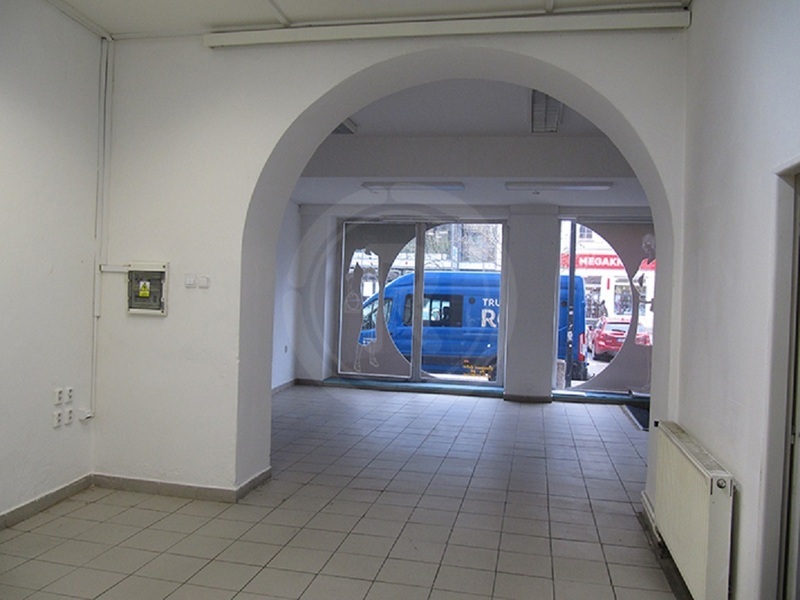 PRONÁJEM OBCHODNÍHO PROSTORU, LANNOVA TŘ., ČB