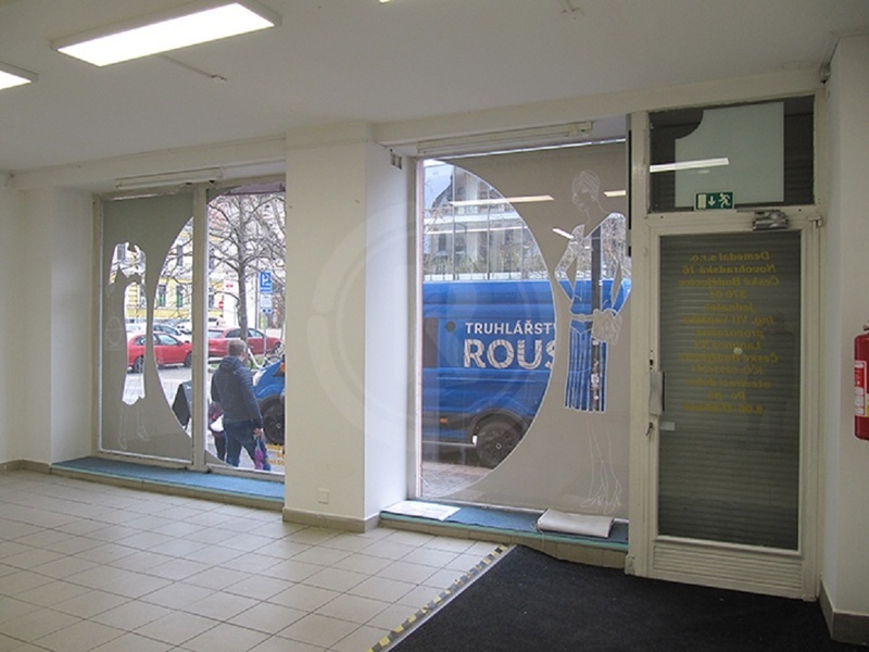 PRONÁJEM OBCHODNÍHO PROSTORU, LANNOVA TŘ., ČB