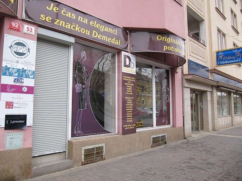 PRONÁJEM OBCHODNÍHO PROSTORU, LANNOVA TŘ., ČB