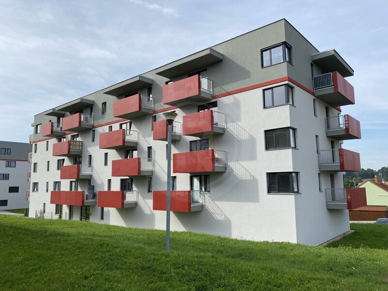 PRODEJ PŘÍZEMNÍHO BYTU 1+KK, U AREÁLU, TÁBOR