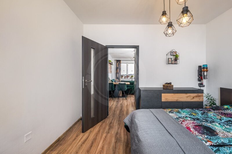 PRODEJ BYTU 3+1 S BALKONEM, LHENICKÁ, ČESKÉ BUDĚJOVICE