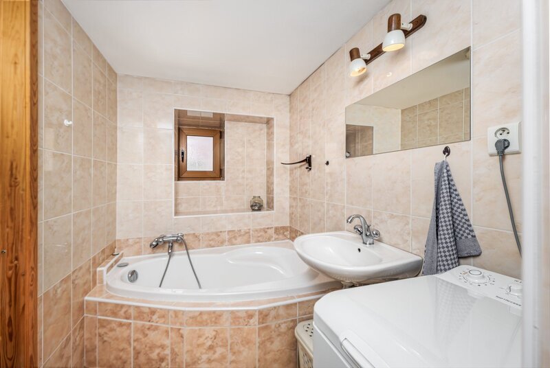 PRODEJ RODINNÉHO DOMU 3+1, NÁMĚSTÍ, KŘEMŽE