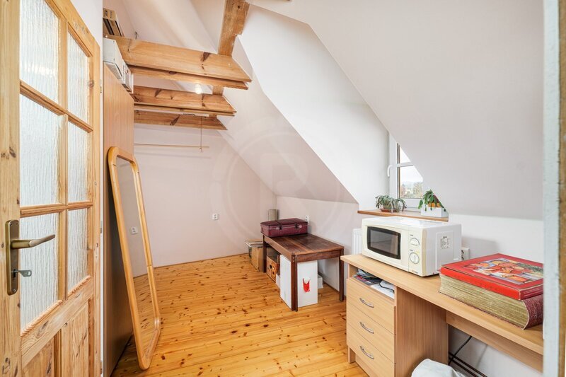 PRODEJ RODINNÉHO DOMU 3+1, NÁMĚSTÍ, KŘEMŽE