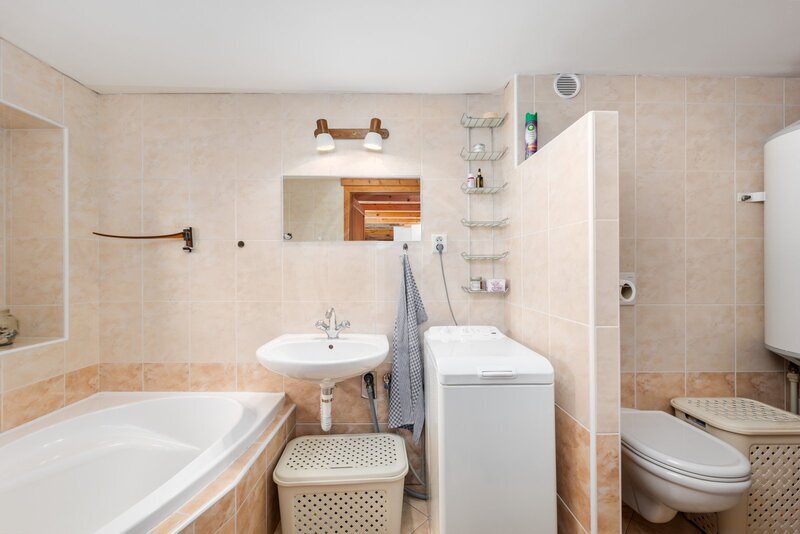 PRODEJ RODINNÉHO DOMU 3+1, NÁMĚSTÍ, KŘEMŽE