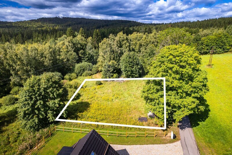PRODEJ STAVEBNÍ PARCELY NA BYDLENÍ, PŘEDNÍ VÝTOŇ