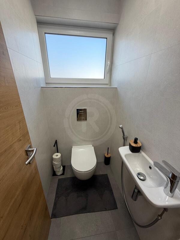 PRONÁJEM ŘADOVÉHO BUNGALOVU 3+KK, PLATANOVÁ, MLADÉ U ČB