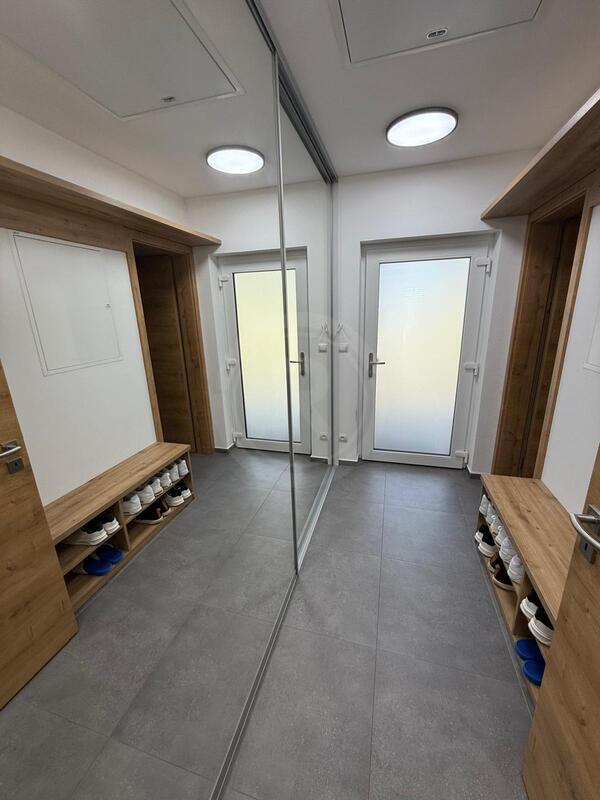 PRONÁJEM ŘADOVÉHO BUNGALOVU 3+KK, PLATANOVÁ, MLADÉ U ČB