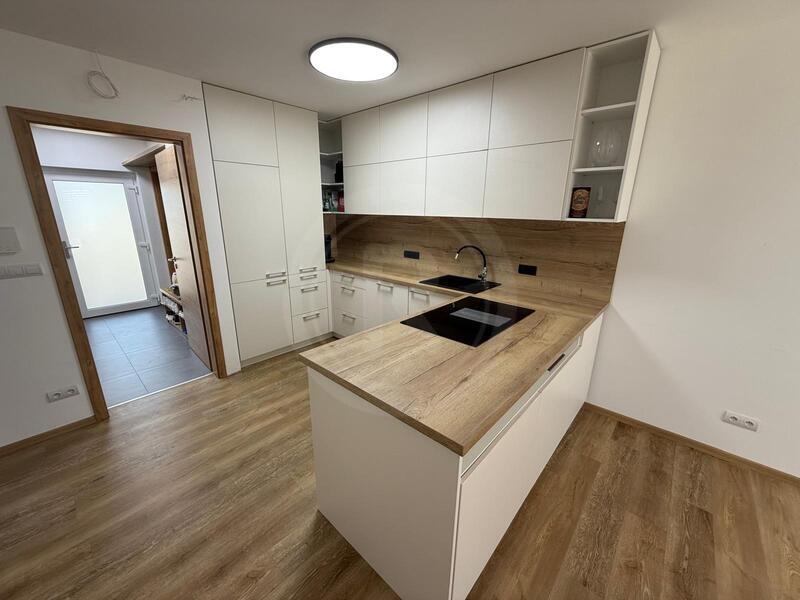 PRONÁJEM ŘADOVÉHO BUNGALOVU 3+KK, PLATANOVÁ, MLADÉ U ČB