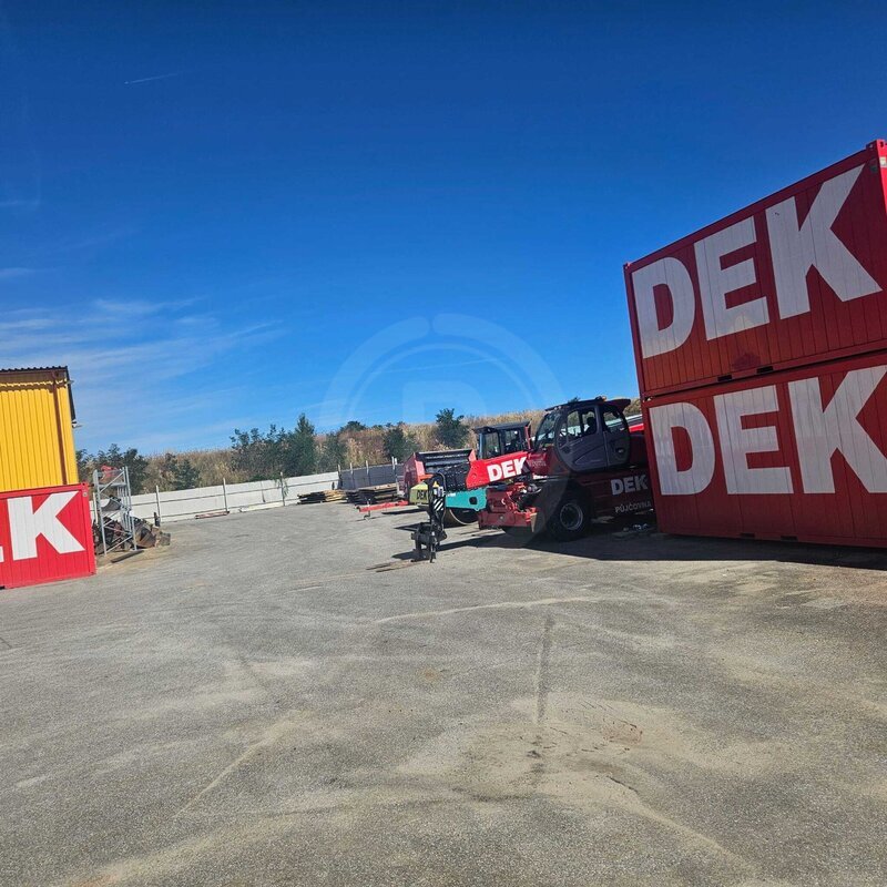 PRONÁJEM ASFALTOVÉ PLOCHY 2.500 M2, OKRUŽNÍ, HŮRY U ČB