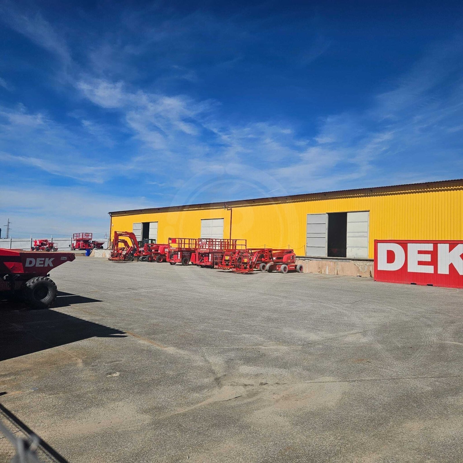 PRONÁJEM ASFALTOVÉ PLOCHY 2.500 M2, OKRUŽNÍ, HŮRY U ČB
