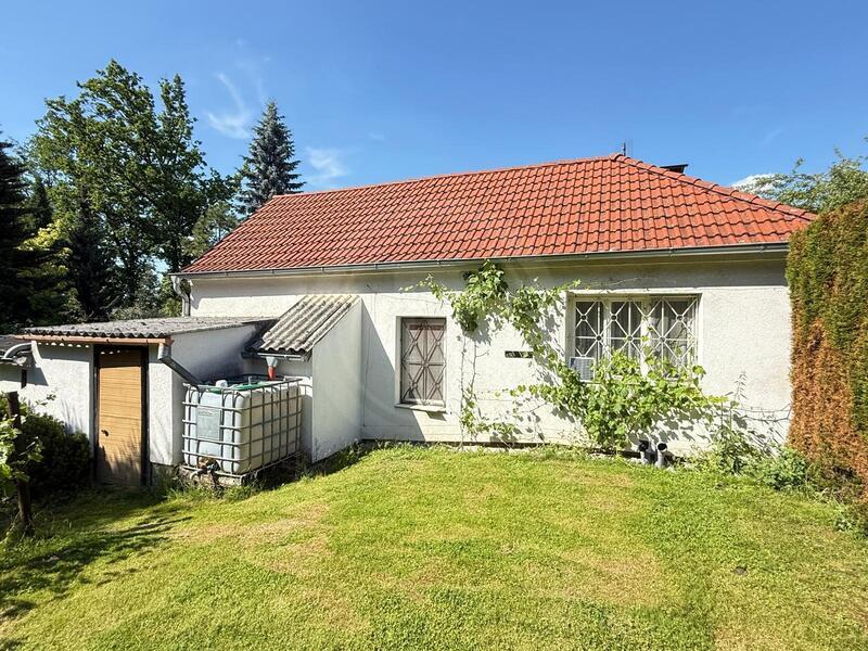 PRONÁJEM RODINNÉHO DOMU S GARÁŽÍ A ZAHRADOU, PLAV U ČB