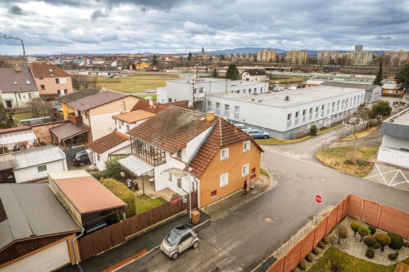 PRODEJ RODINNÉHO DOMU 4+1 S DVOUGARÁŽÍ, ROKYCANOVA, ČB