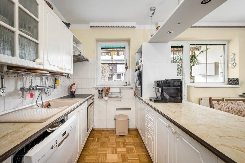 PRODEJ RODINNÉHO DOMU 4+1 S DVOUGARÁŽÍ, ROKYCANOVA, ČB