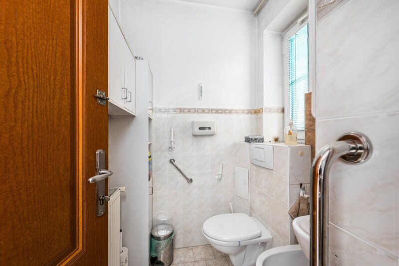 PRODEJ RODINNÉHO DOMU 4+1 S DVOUGARÁŽÍ, ROKYCANOVA, ČB