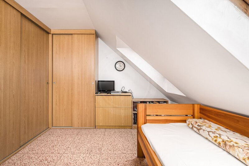 PRODEJ RODINNÉHO DOMU 4+1 S DVOUGARÁŽÍ, ROKYCANOVA, ČB