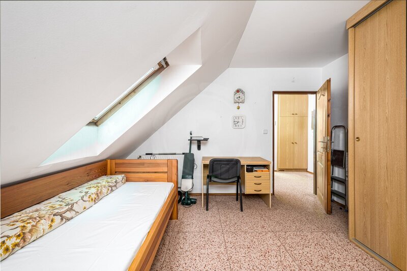 PRODEJ RODINNÉHO DOMU 4+1 S DVOUGARÁŽÍ, ROKYCANOVA, ČB