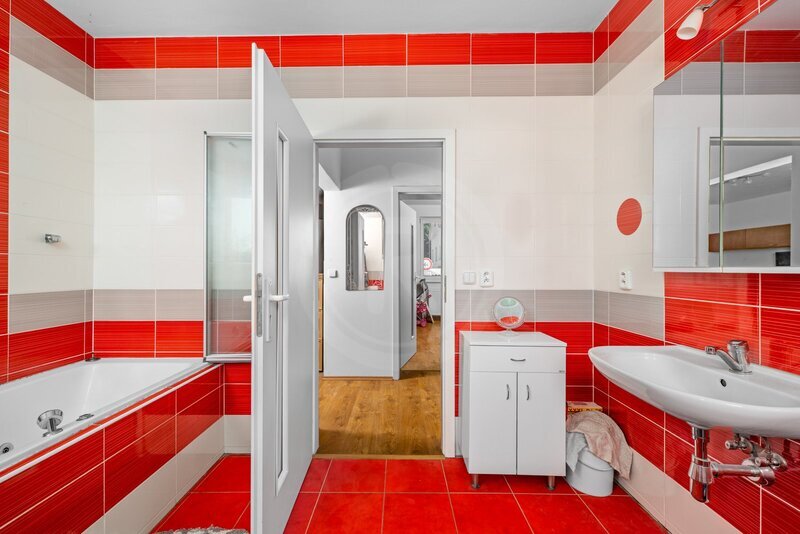 PRODEJ RODINNÉHO DOMU, THOMAYEROVA, ČESKÉ BUDĚJOVICE