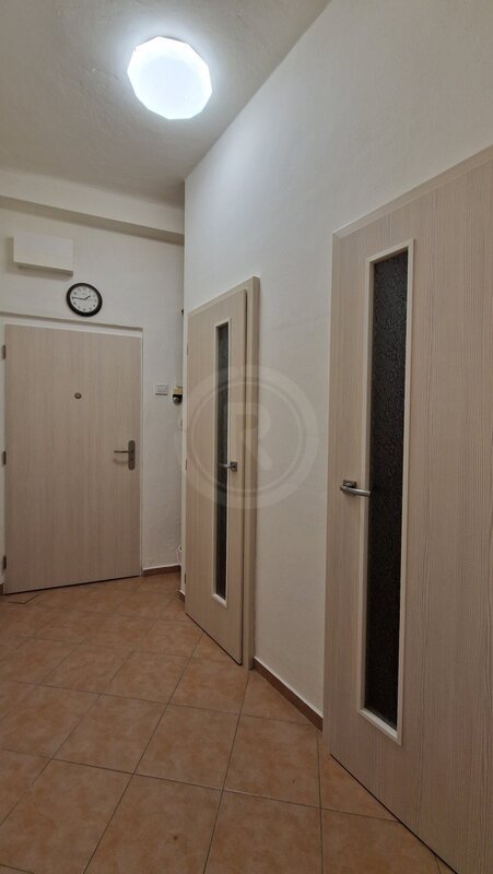 PRONÁJEM BYTU 1+1 S KOMOROU, KLARICOVA, ČESKÉ BUDĚJOVICE