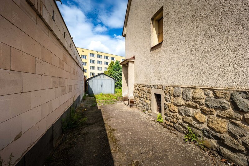 PRODEJ RODINNÉHO DOMU S GARÁŽÍ, K. LÁVIČKY, ROŽNOV, ČB