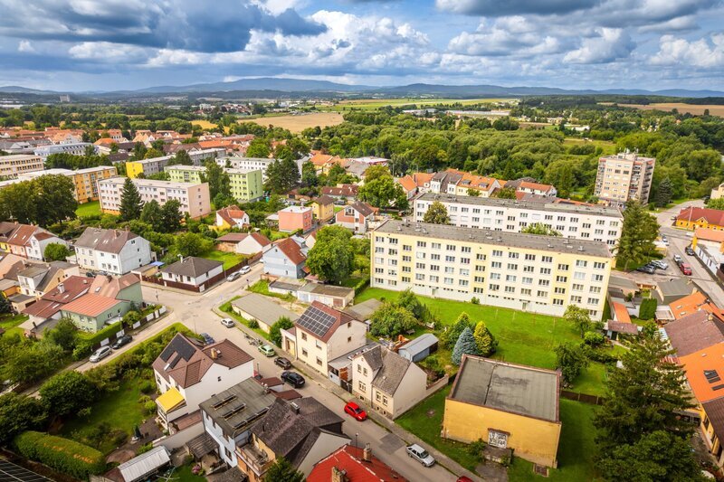 PRODEJ RODINNÉHO DOMU S GARÁŽÍ, K. LÁVIČKY, ROŽNOV, ČB