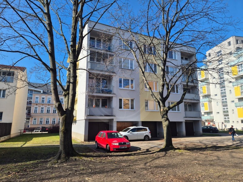 PRODEJ BYTU 3+1 S GARÁŽÍ, KLARICOVA, ČESKÉ BUDĚJOVICE