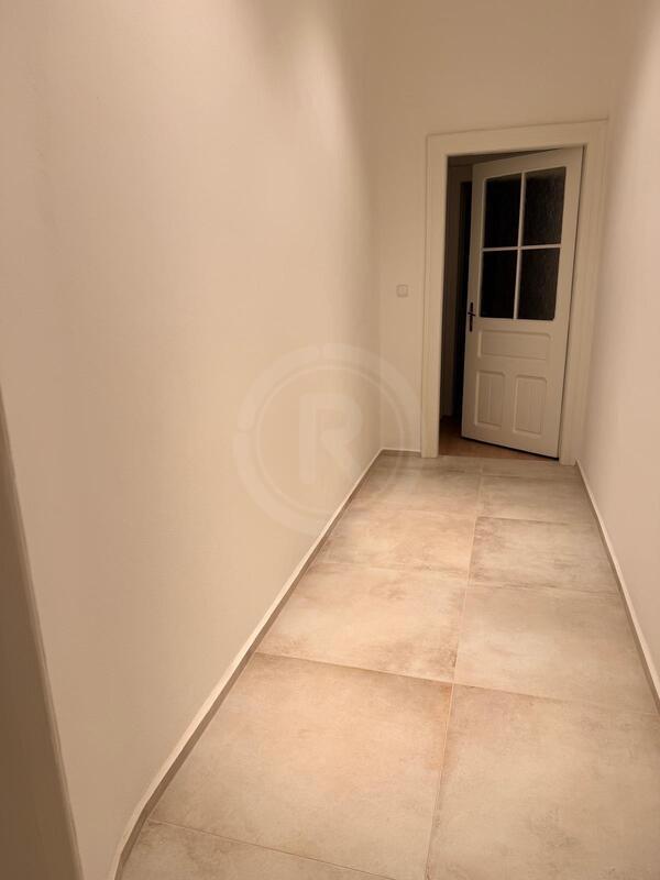 PRONÁJEM PROSTORNÉHO BYTU 3+1, KARLA IV., ČESKÉ BUDĚJOVICE