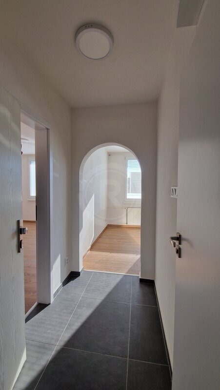 PRONÁJEM BYTU 1+1 S BALKONEM, U TROJICE, ČESKÉ BUDĚJOVICE