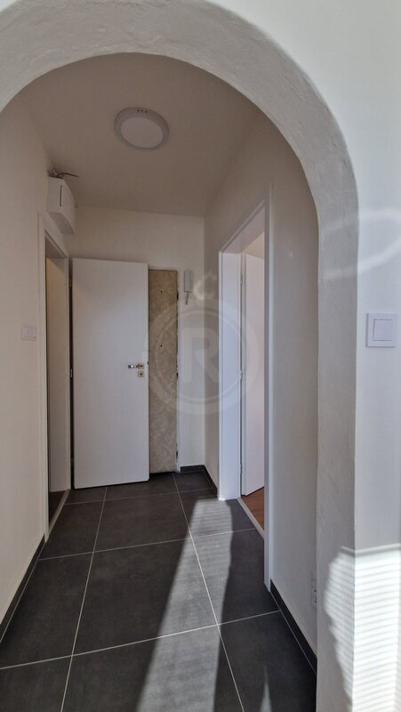 PRONÁJEM BYTU 1+1 S BALKONEM, U TROJICE, ČESKÉ BUDĚJOVICE