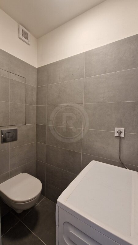 PRONÁJEM BYTU 1+1 S BALKONEM, U TROJICE, ČESKÉ BUDĚJOVICE