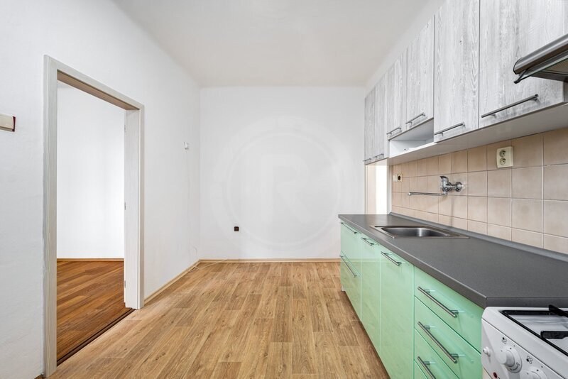 PRODEJ BYTU 1+1 S KOMOROU, KLARICOVA, ČESKÉ BUDĚJOVICE