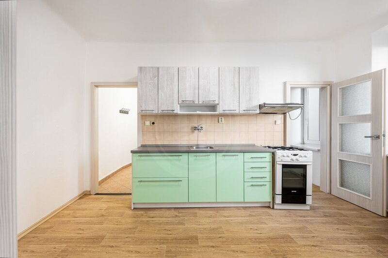 PRODEJ BYTU 1+1 S KOMOROU, KLARICOVA, ČESKÉ BUDĚJOVICE