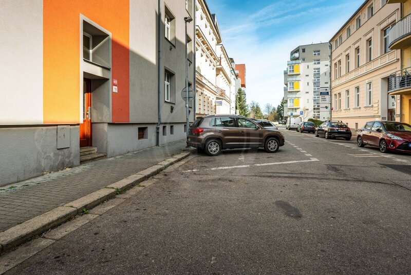 PRODEJ BYTU 1+1 S KOMOROU, KLARICOVA, ČESKÉ BUDĚJOVICE