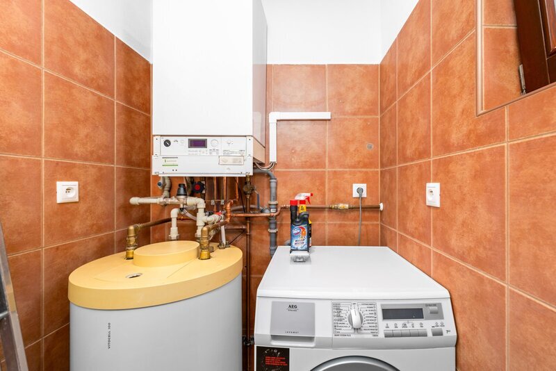 PRODEJ RODINNÉHO DOMU 4+1 SE ZAHRADOU A GARÁŽÍ, LITVÍNOVICE