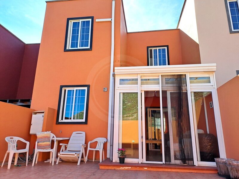 PRODEJ ŘADOVÉHO DOMU 3+1, SAN BERNARDO, TENERIFE